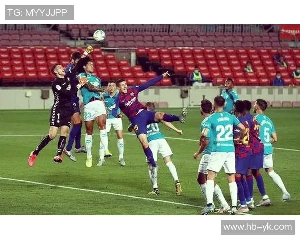 世界杯精彩对决那不勒斯与拜仁激战成平局全场沸腾