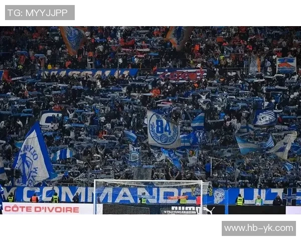 英超激战：拜仁狂胜皇马五球神奇扑救引发争议与热议