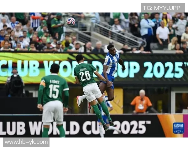 世界杯精彩对决里昂绝杀波尔图全场沸腾战术解析与精彩瞬间回顾