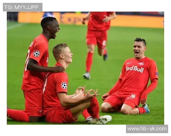 意甲焦点战平局多特蒙德与那不勒斯红牌事件引发全场热议